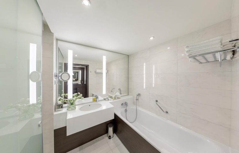Bathroom 3, Crowne Plaza Ufa - Congress Hotel, an IHG Hotel, Ufimskiy rayon