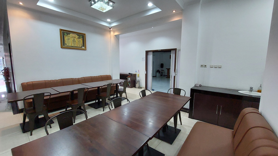 Business Facilities, Mami Hotel, Solok