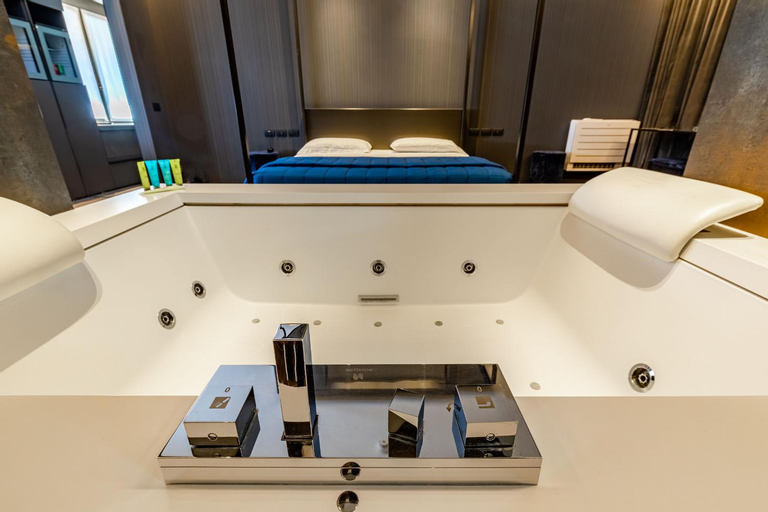 Bathroom 4