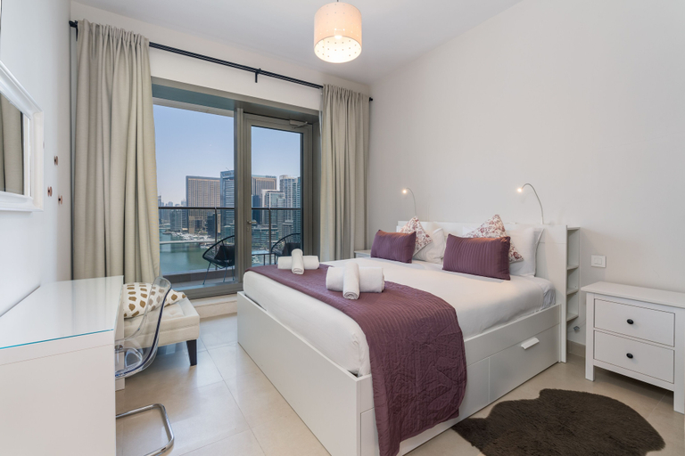Room 3, Stunning 1B Apartment With Balcony in Dubai Marina, Dubai