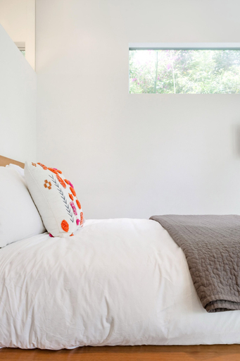 Bedroom 2, Palms Place, Los Angeles