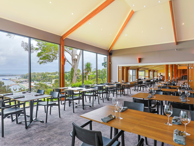 Food & Drinks 4, Strahan Village, West Coast