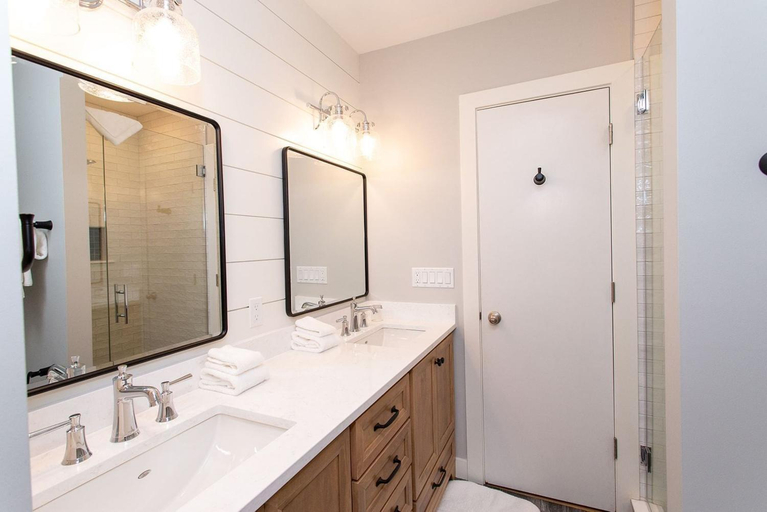 Bathroom 4, Topnotch Resort, Lamoille