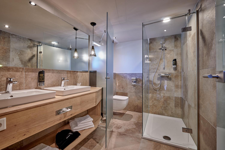 Bathroom 4, Landhotel Moorhof, Freyung-Grafenau