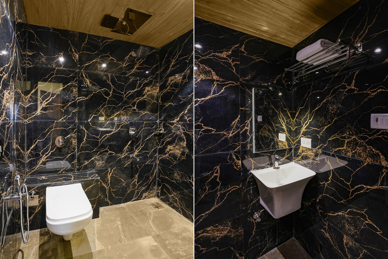 Bathroom 4, Fabhotel Antlers, Mumbai Suburban
