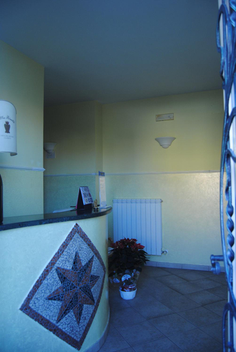 Others 5, B&B Atlantide, Foggia