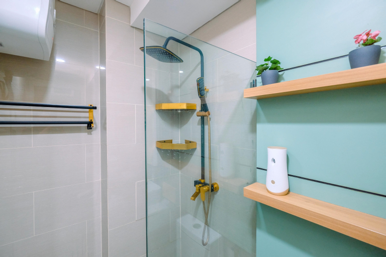 Bedroom 2, Comfort Stay 2BR at Daan Mogot City Apartment By Travelio, West Jakarta