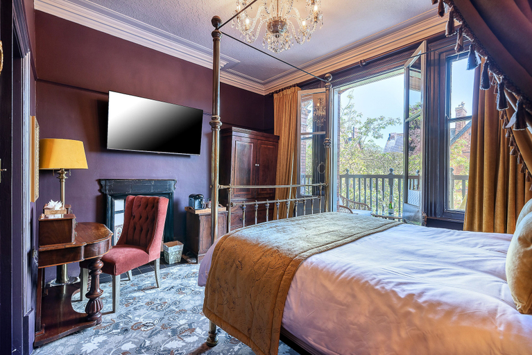 Bedroom 2, Hotel Clementine, York
