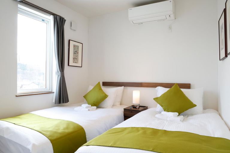 Bedroom 1, AOI 2, Furano
