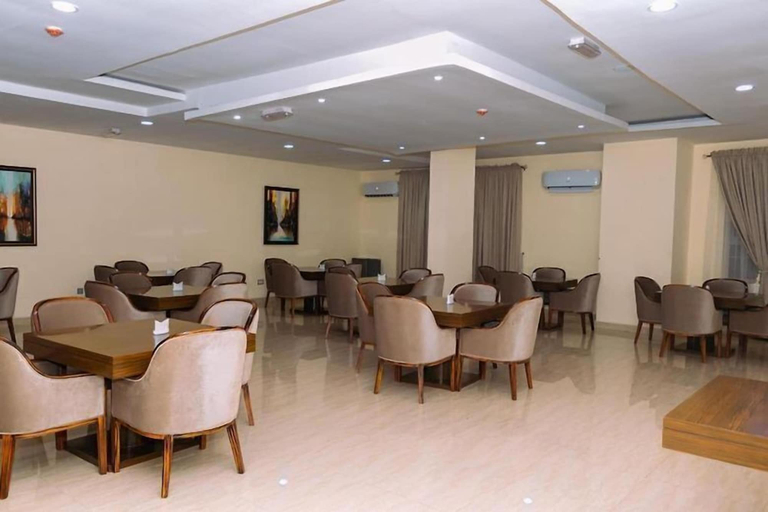 Food & Drinks 4, Alheri Royal Apartment, AbujaMun