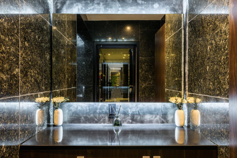 Bathroom 5, Aguila Hotel, Jeju