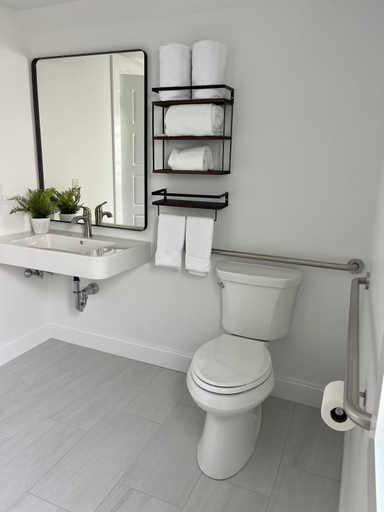 Bathroom 2, Kingfisher Harwich Port, Barnstable