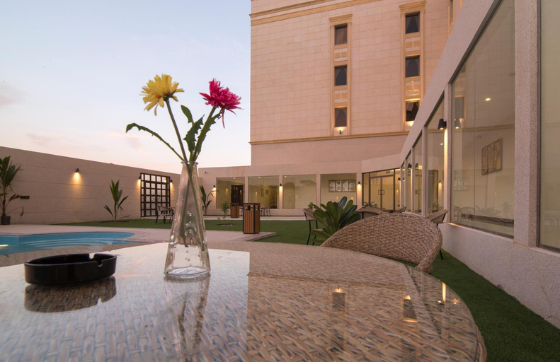 Others 5, Noon Hotel Suites