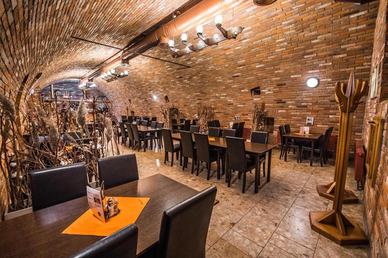 Food & Drinks, Penzion SESSLER ***, Trnava