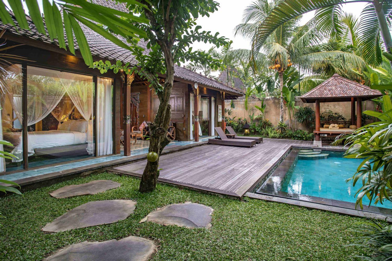 Swimming Pool 9