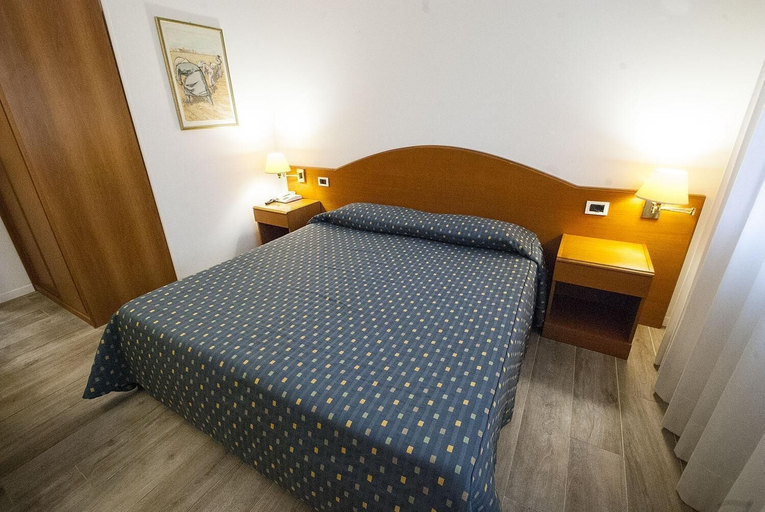 Bedroom 2, Hotel Italia, Ravenna