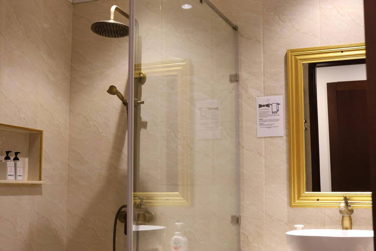 Bathroom 4, Sunrise Garden House, Pak Xeng