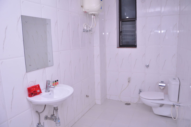 Bathroom 3, Hotel Ashoka Residency, Patna