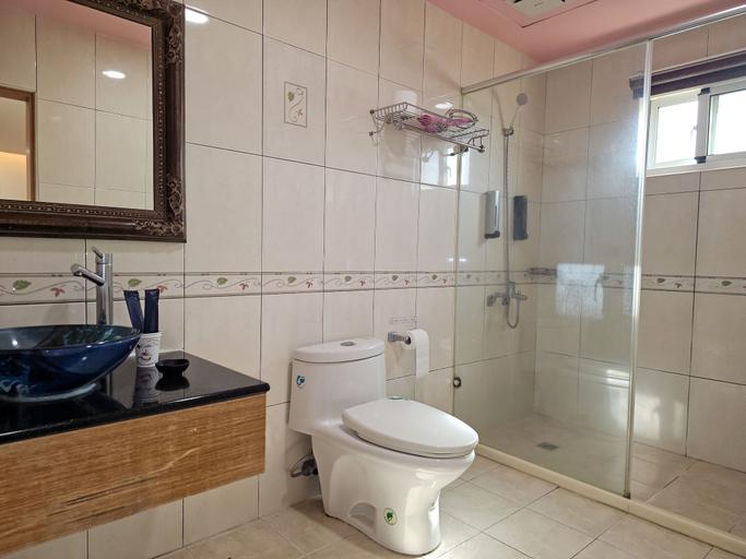 Bathroom 4, Kenting Dream B&B, Pingtung