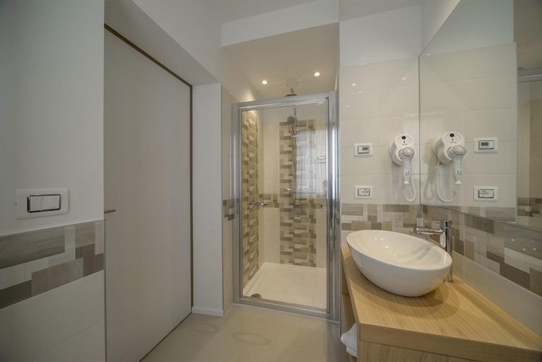 Bathroom 2, Hotel Ristorante Da Tullio, Treviso