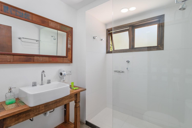 Bathroom 5, Pousada Golf Village, Petrópolis