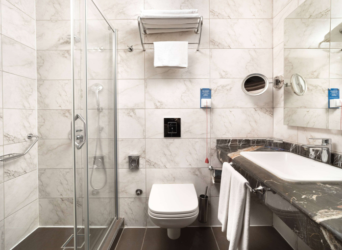 Bathroom 5, TRYP By Wyndham Istanbul Sisli Hotel, Şişli