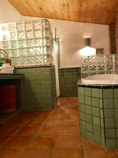 Bathroom 2, Casa Xochitl, La Paz