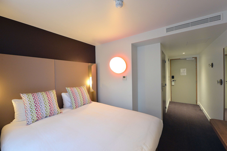 Bedroom 2, Campanile Paris - Clichy Centre, Hauts-de-Seine
