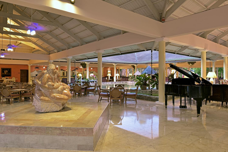 Public Area 4, Iberostar Waves Punta Cana - All Inclusive, Salvaleon de Higuey