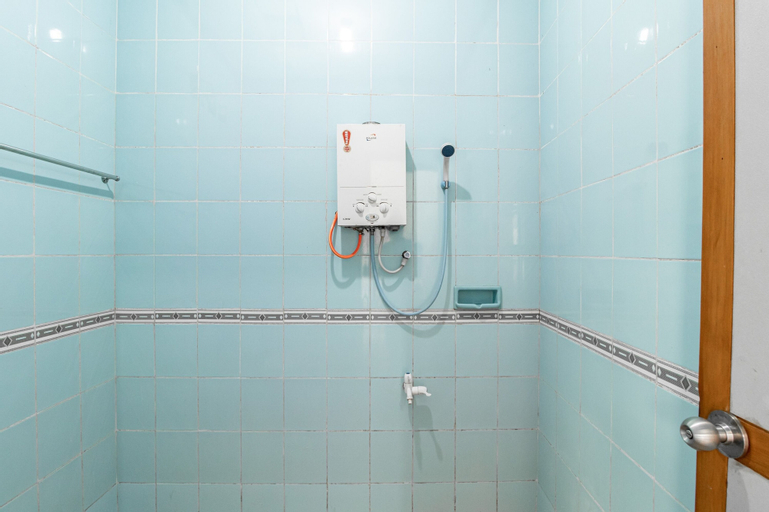 Bathroom 4