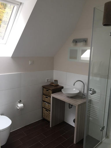 Bathroom 5, Schwedenfrieden, Bielefeld