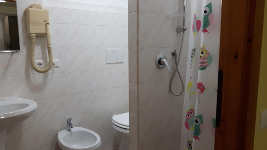 Bathroom 3, B&B La villetta rossa, Roma