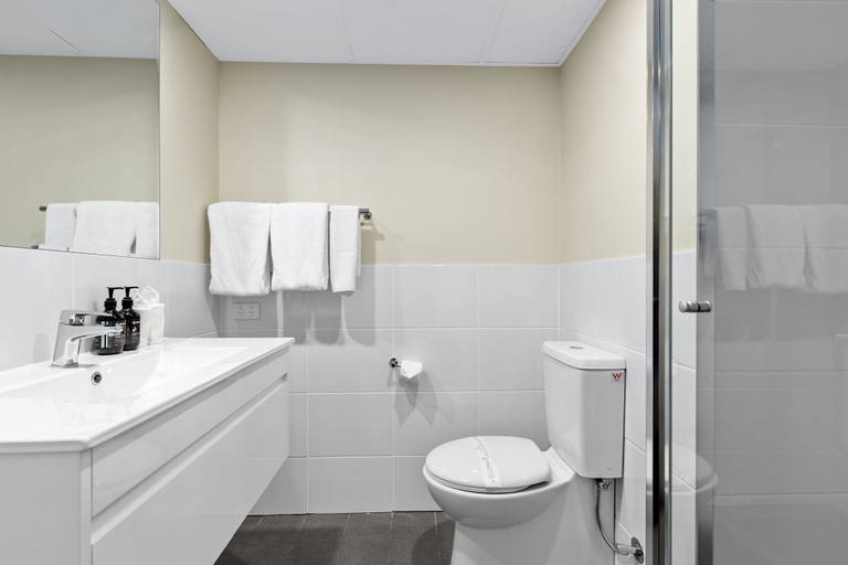Bathroom 5, Breakfree North Adelaide, Adelaide