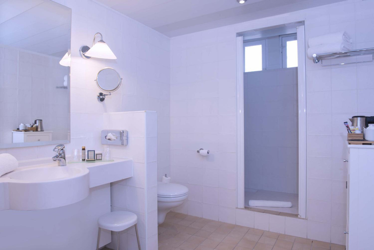 Bathroom 3, Hotel Le Donjon – Coeur de La Cite Medievale, Aude
