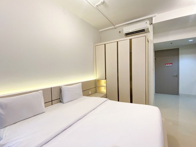 Bedroom 2, Comfort Studio Vasanta Innopark Apartment By Travelio, Cikarang