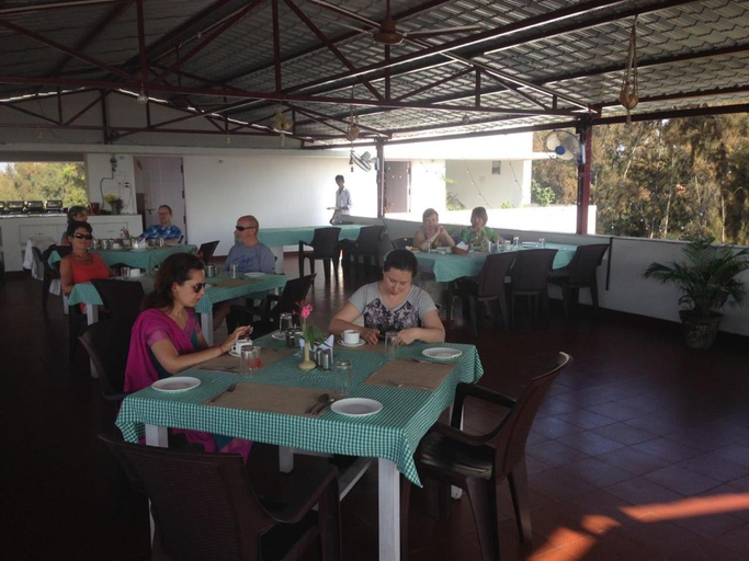 Food & Drinks 4, Meya Beach walk hotel & Restaurant, Kancheepuram