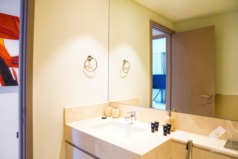 Bathroom 4, Luxurious 2B with Breathtaking Views Downtown, Dubai