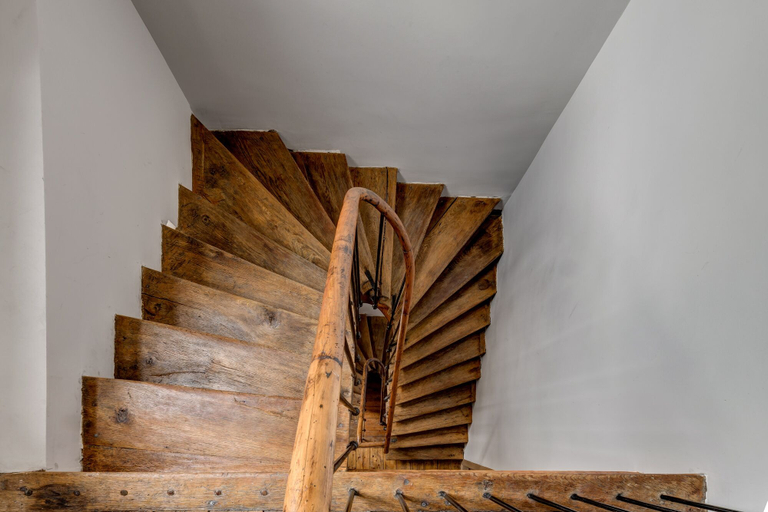 Others 5, UPSTAIRS BOUTIQUE, Municipiul Bucuresti