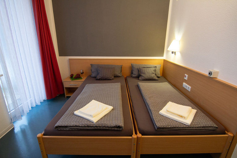 Bedroom 4, Green Night Hotel, Vogtlandkreis