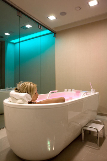 Bathroom 5, Ramada Plaza by Wyndham Thraki, East Macedonia and Thrace