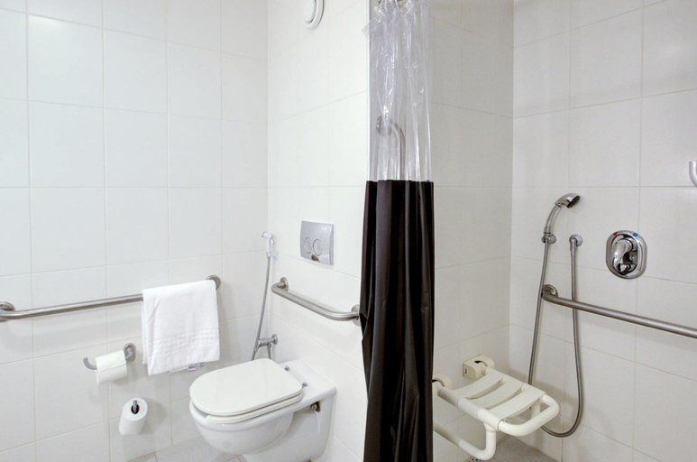 Bathroom 5, ibis Vitoria Praia de Camburi, Vitoria
