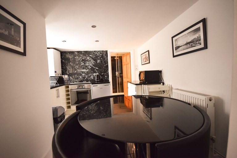 Others 5, Two Bedroom Apartment at Old Compton Street, London
