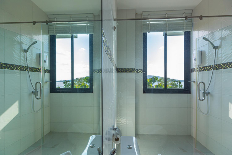 Bathroom 4, Rossarin Sea View Patong, Pulau Phuket
