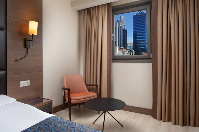 Bedroom 3, TRYP By Wyndham Istanbul Sisli Hotel, Şişli