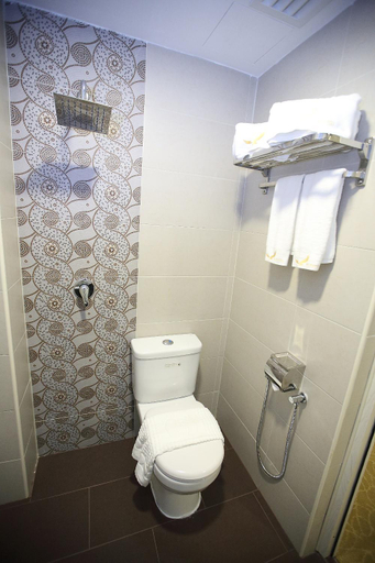 Bathroom 4, Al Khatiri Hotel, Kota Bharu