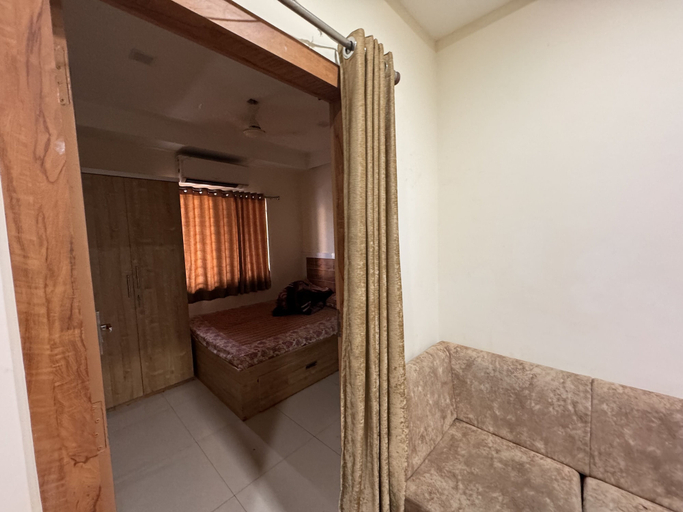 Others 4, Home Escape 1bhk near Bombay Hospital, Indore