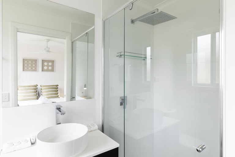 Bathroom 8