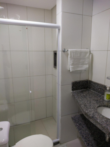 Bathroom, Farol Barra Flat, Salvador