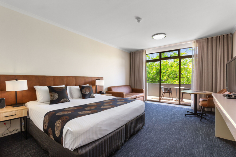 Bedroom 3, Mantra Meridien Adelaide, Adelaide