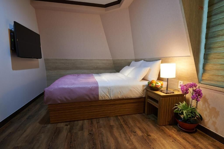 Bedroom 3, Fourseasons Hotel, Jeju